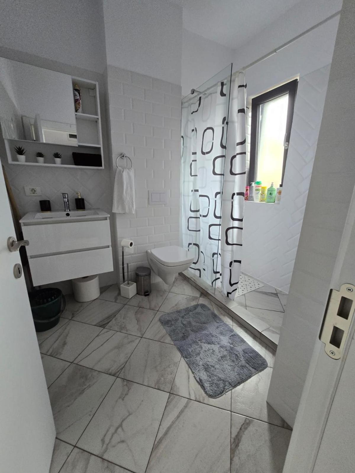 Da Residence Otopeni Exteriör bild